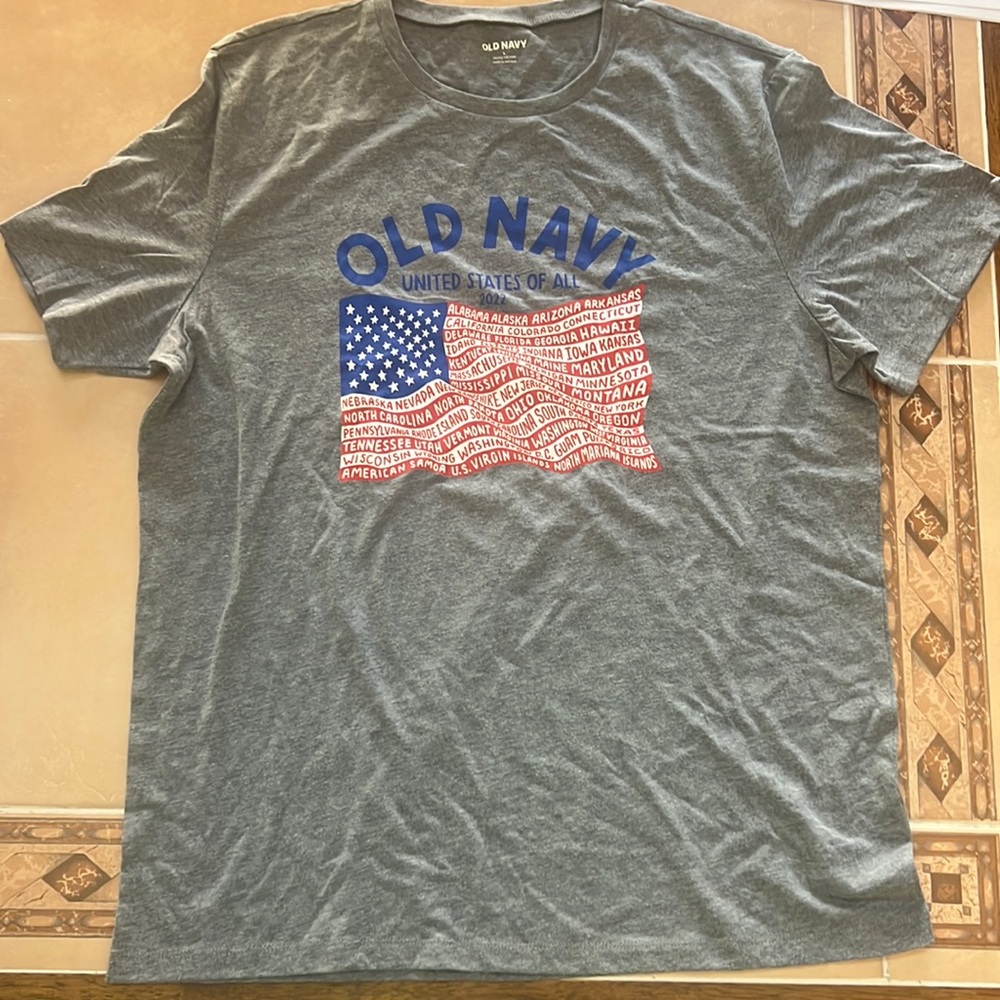 BRAND NEW Old navy flag shirt!!